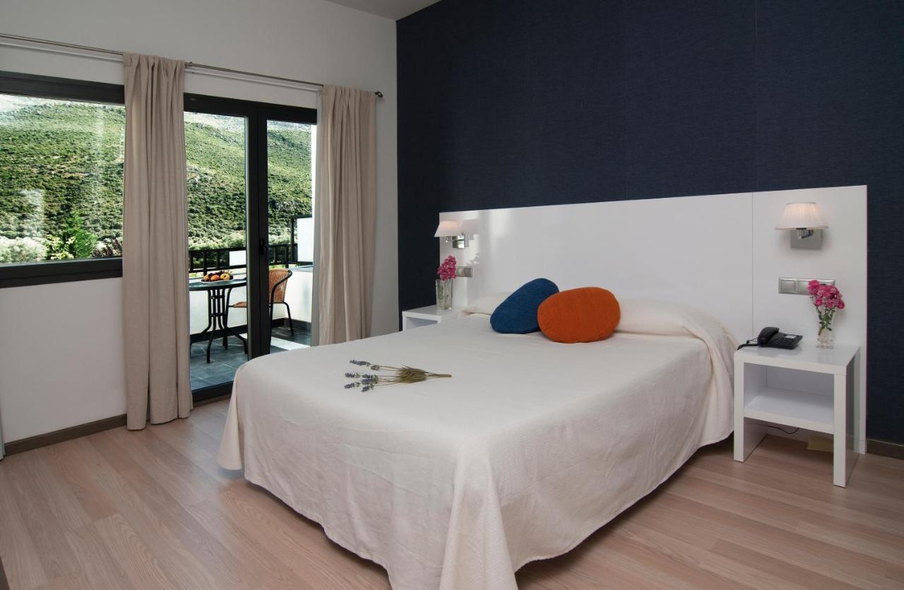 Amalurra Granada Hotel Caparacena Szoba fotó