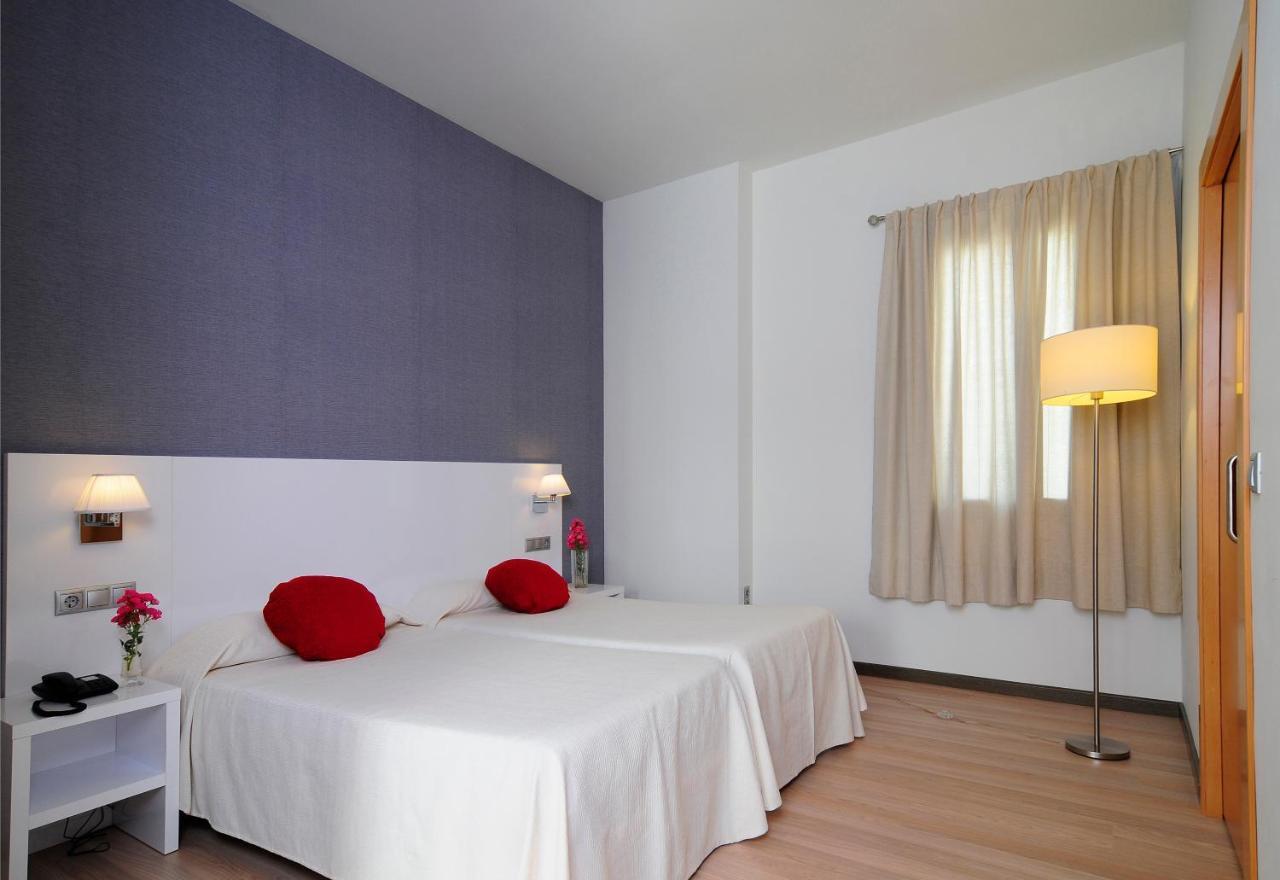 Amalurra Granada Hotel Caparacena Szoba fotó